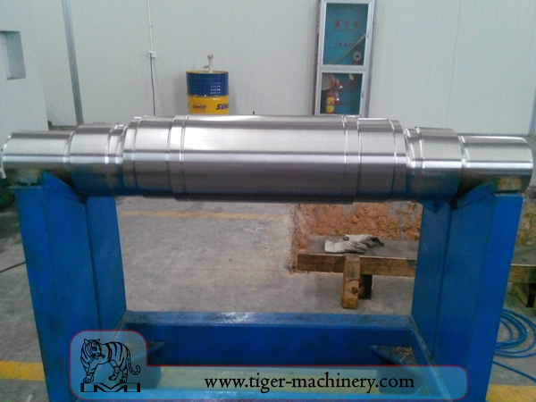 4 jaw crusher eccentric shaft