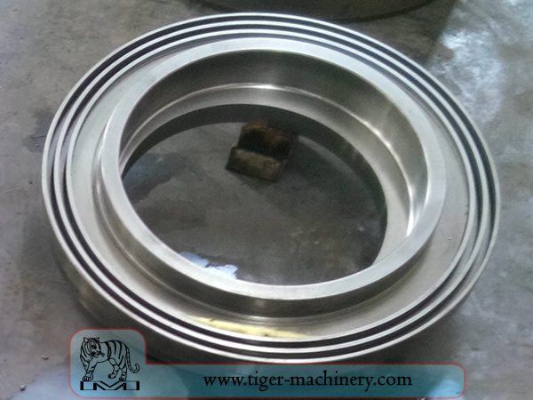 3 cone crusher paching clamp plate